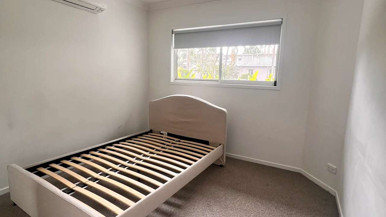 Unfurnished room in a share house