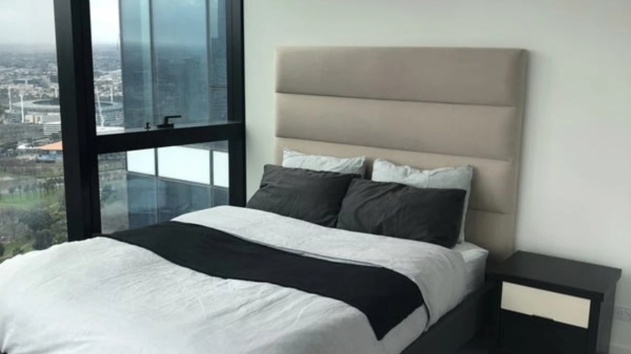 Furnished room with own bathroom