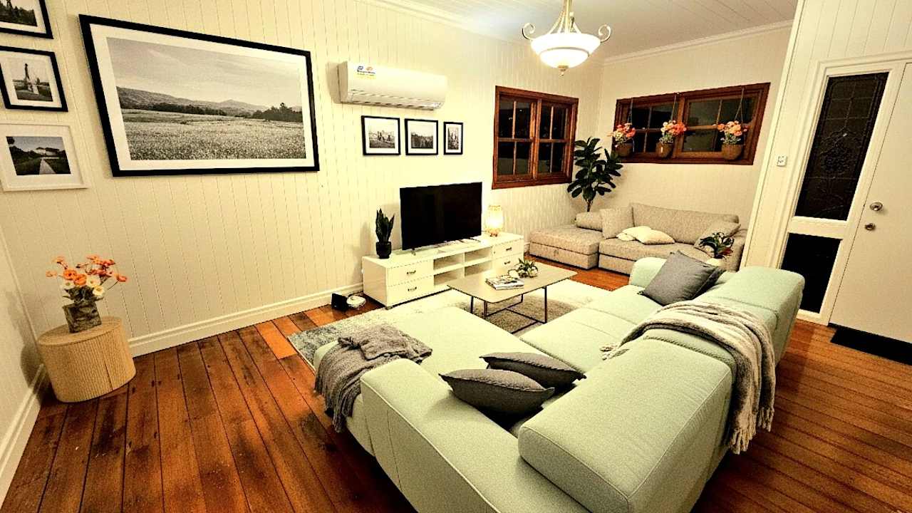 Furnished room with own bathroom