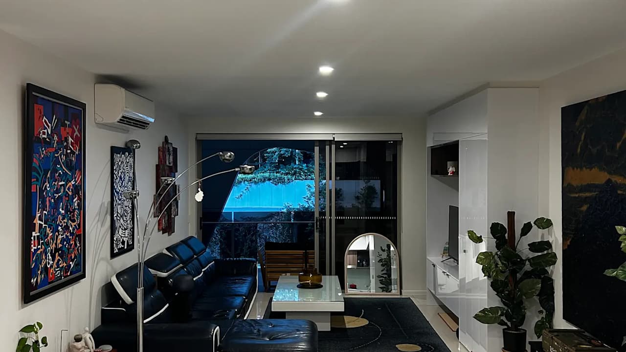 Unfurnished room with ensuite in a flatshare