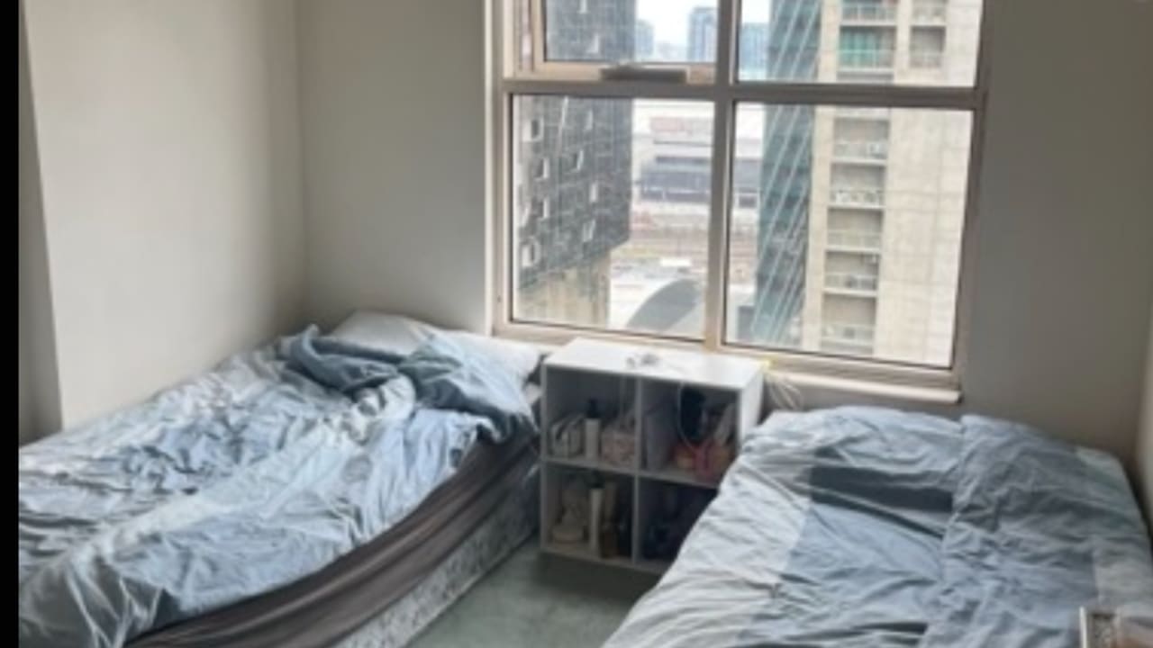 Furnished room in a flatshare