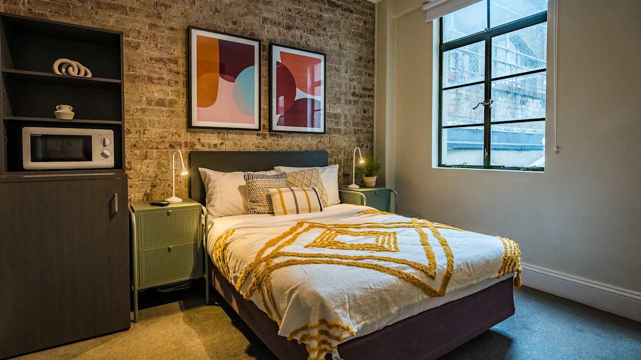 Furnished room studio flat for rent