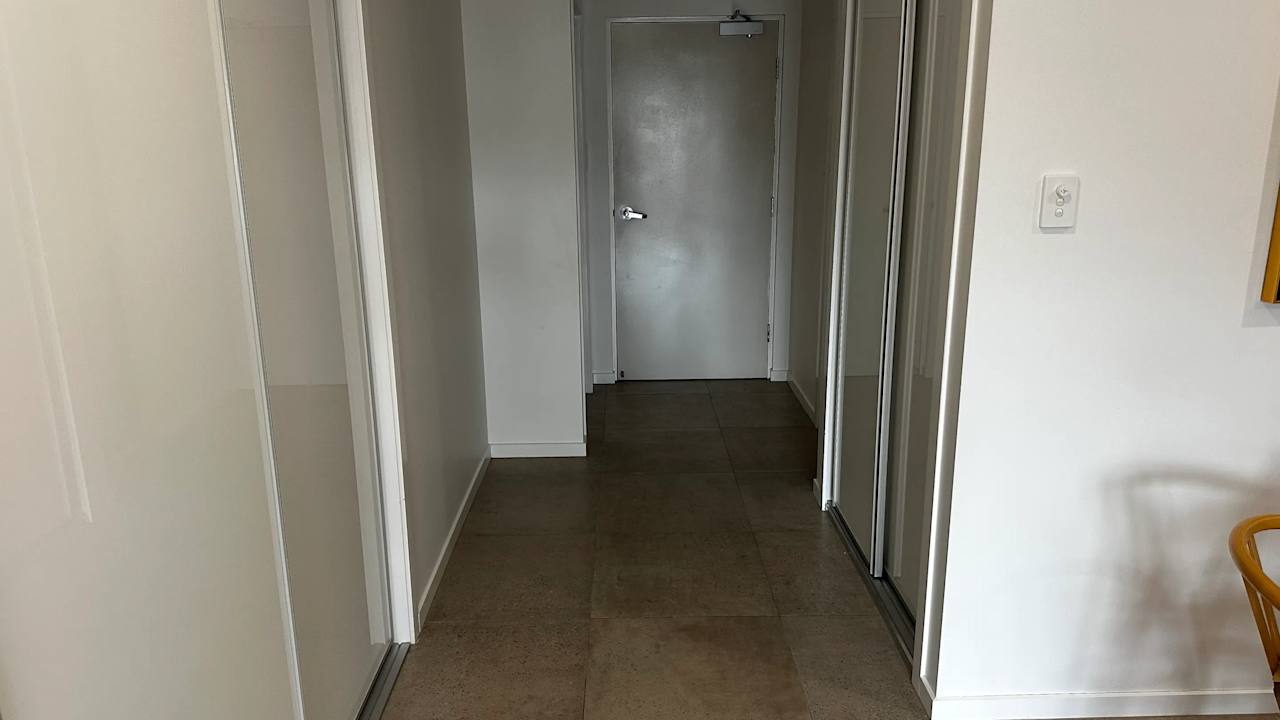 Unfurnished room with own bathroom