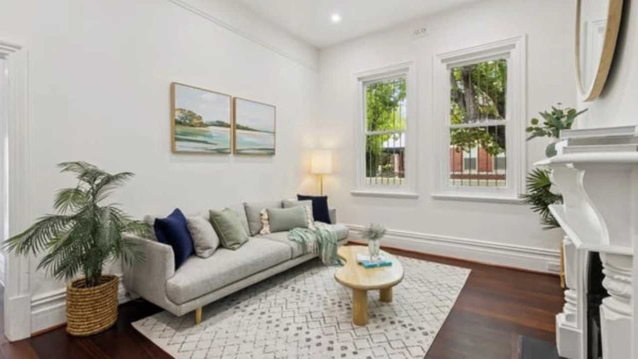 Room in a share house