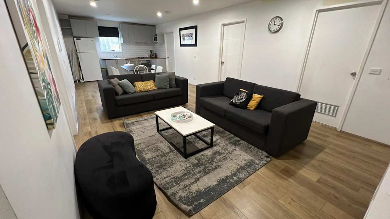 Whole property with 4 rooms for rent