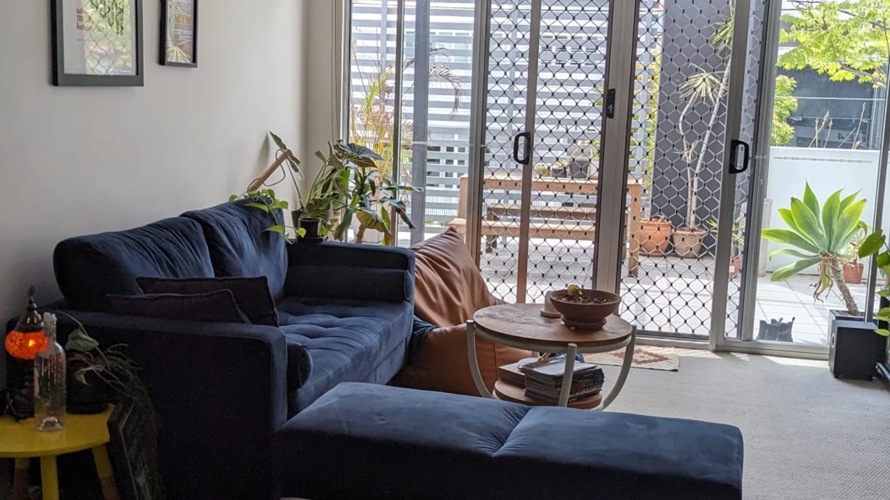 Unfurnished room with ensuite in a flatshare