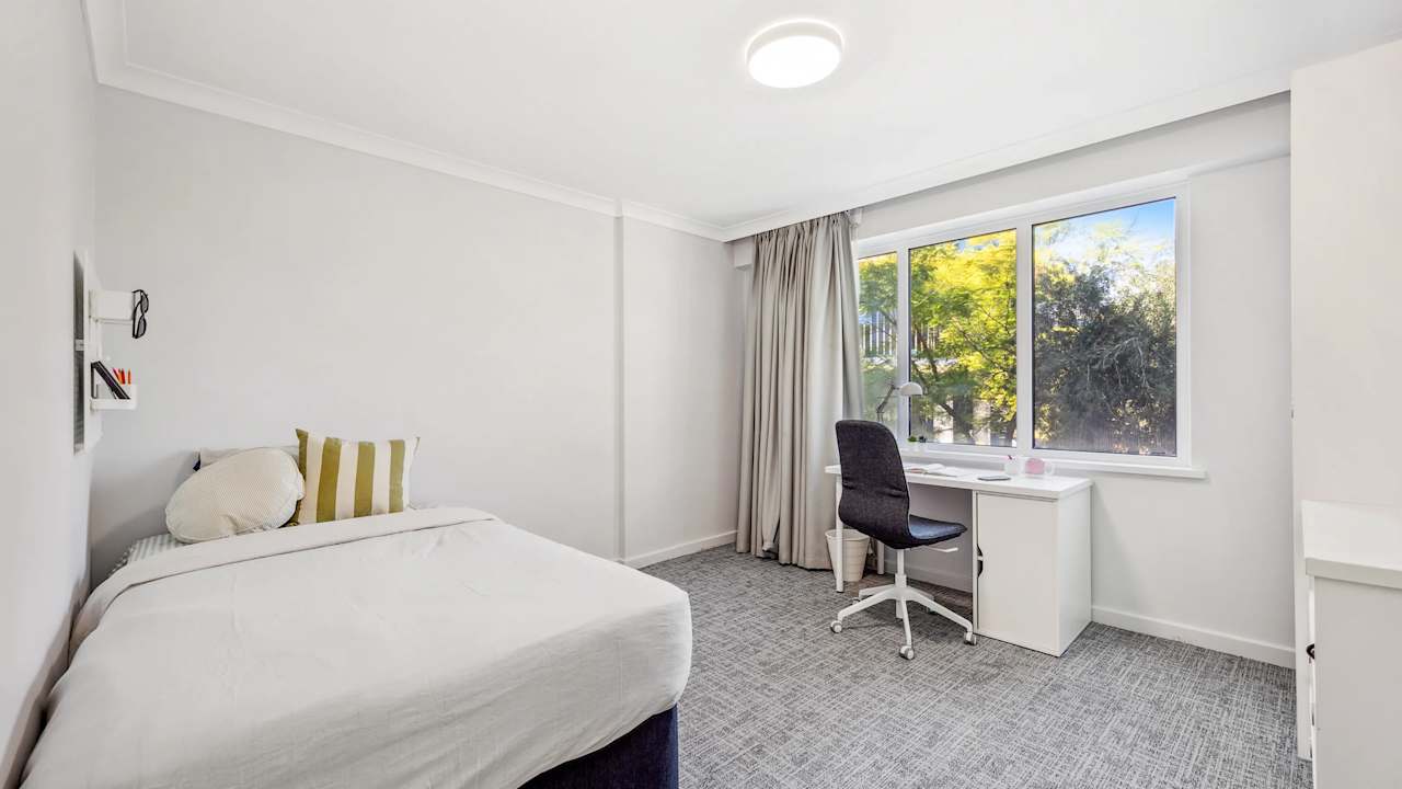 Furnished room in a share house
