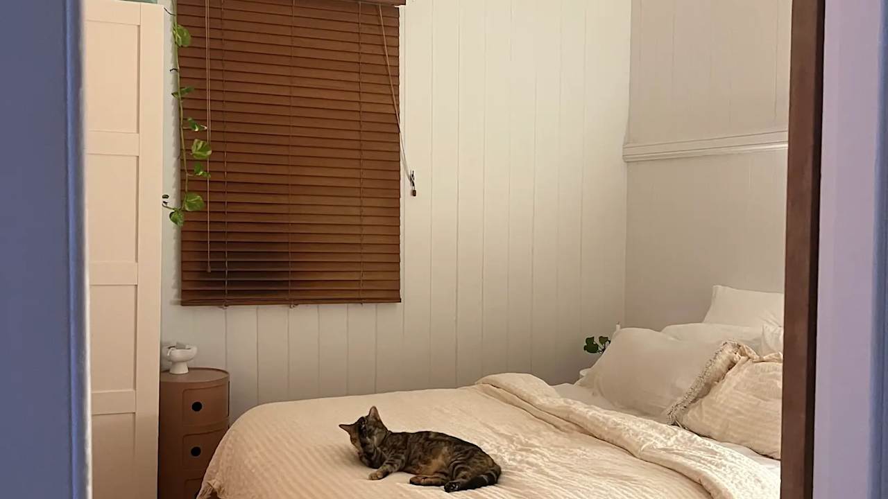 Unfurnished room in a share house