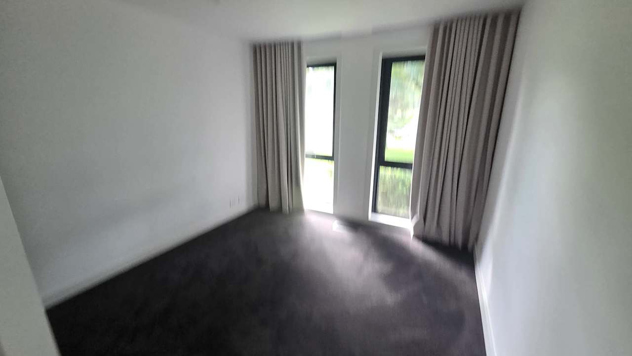 Unfurnished room with own bathroom