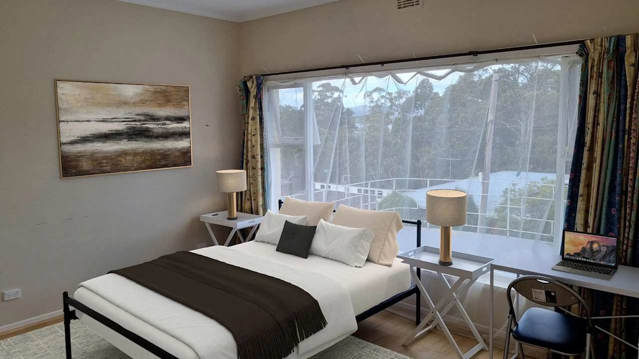 Furnished room in a share house