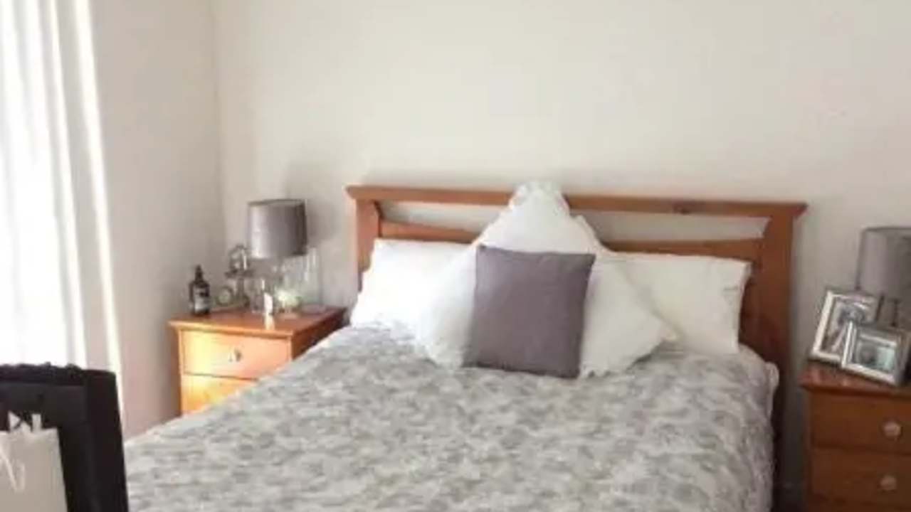 Whole property with 2 rooms for rent