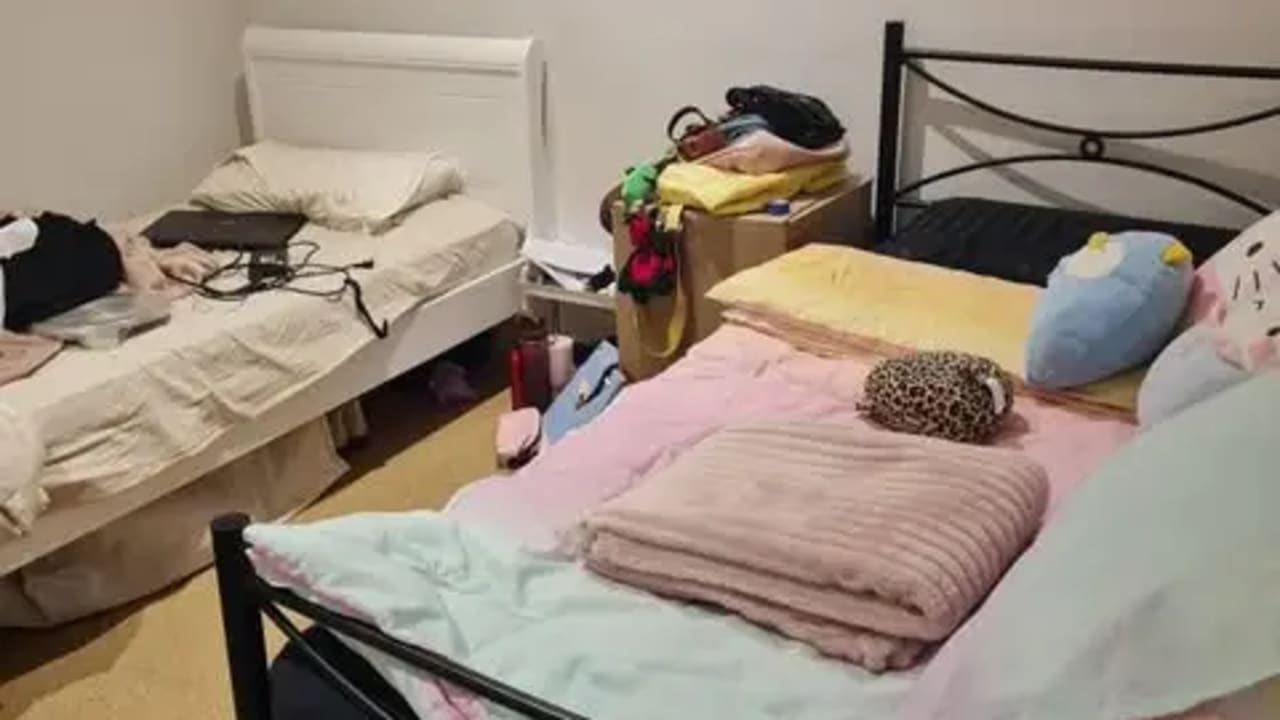 Furnished room in a flatshare