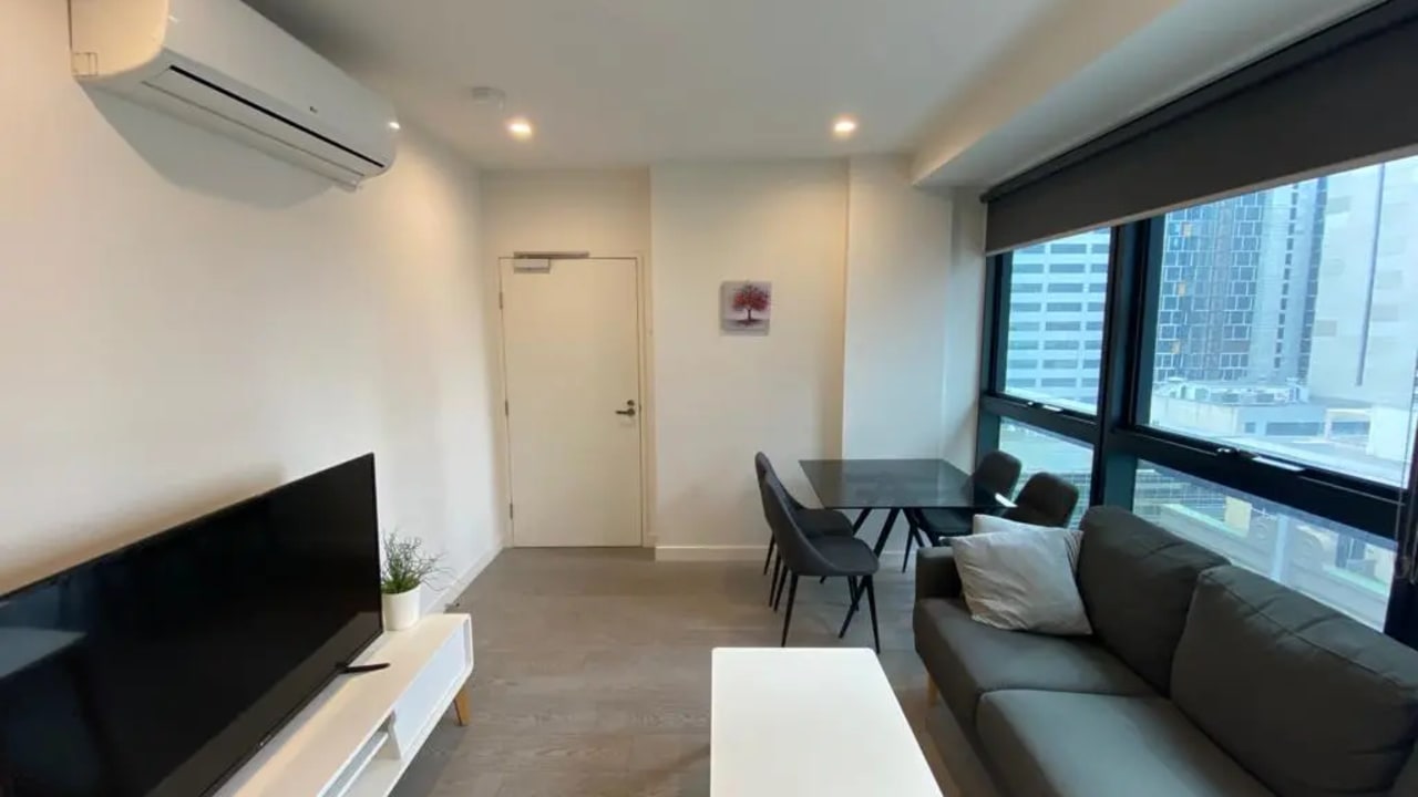 Furnished room in a flatshare