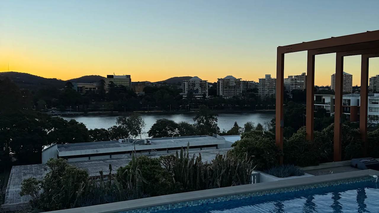 Unfurnished room with ensuite in a flatshare