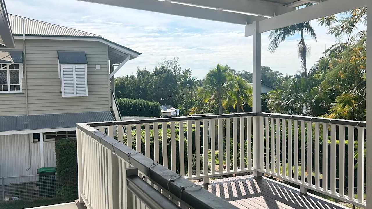 Room in a share house