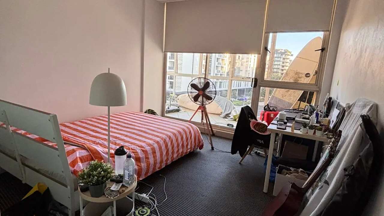 Furnished room in a flatshare