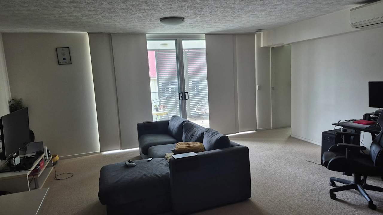 Unfurnished room with ensuite in a flatshare