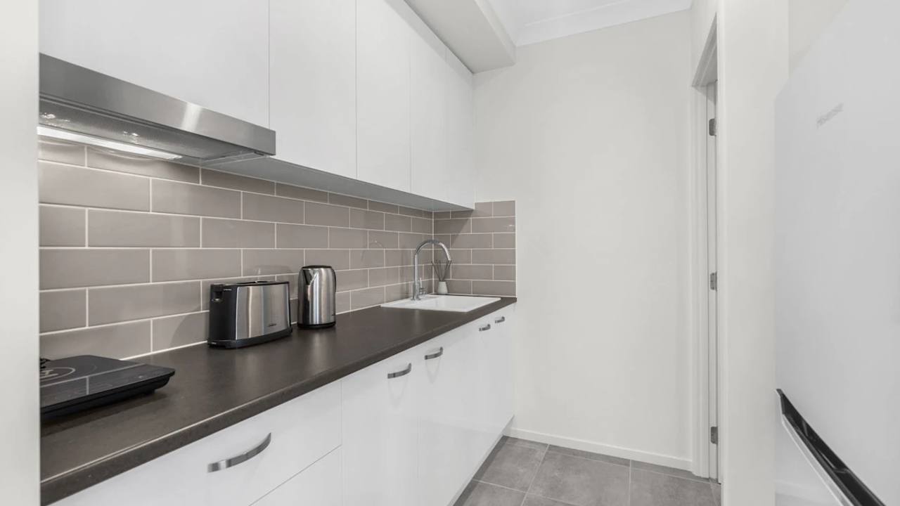 Furnished room studio flat for rent