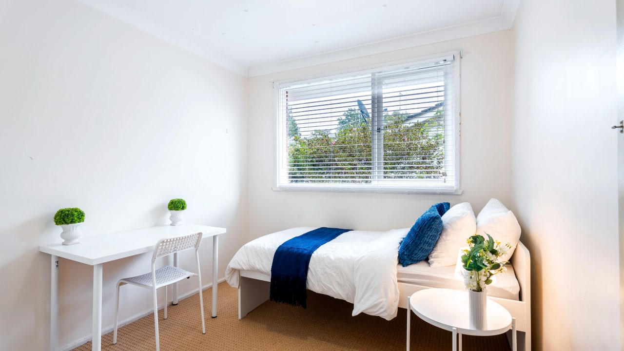Furnished room in a share house