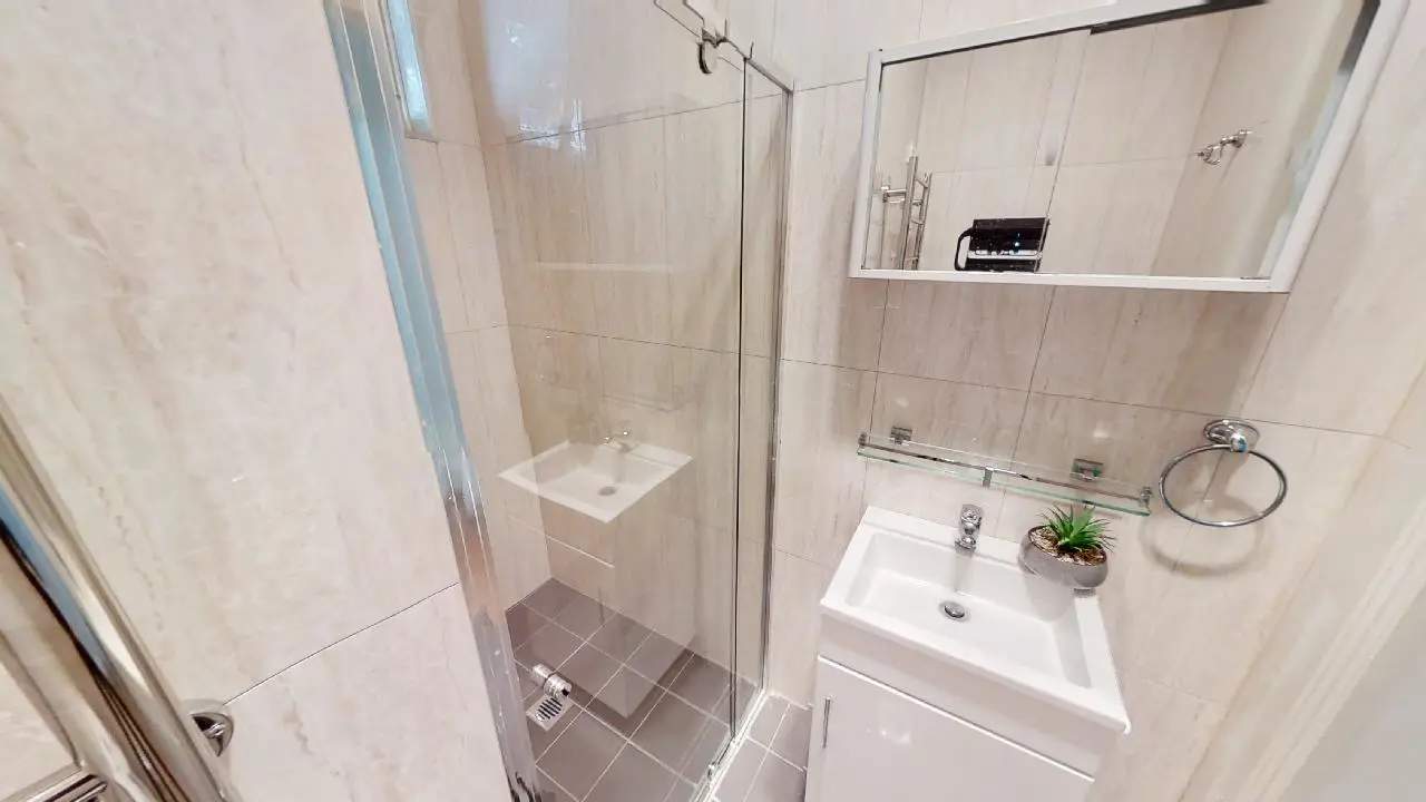 Furnished room in a share house