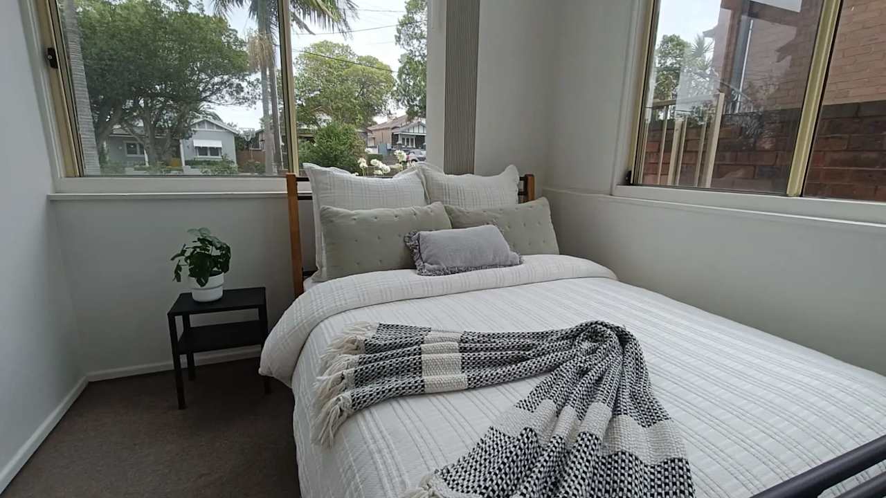 Furnished room in a share house