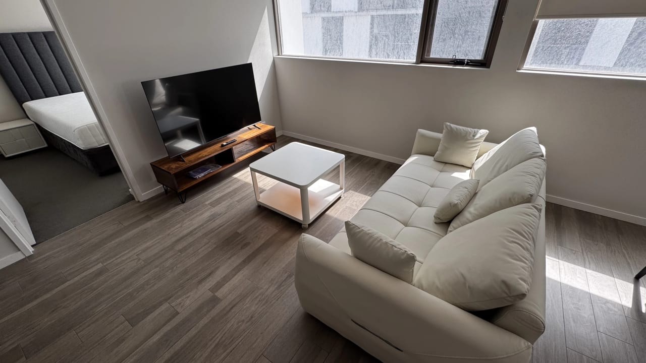 Whole property with 2 rooms for rent
