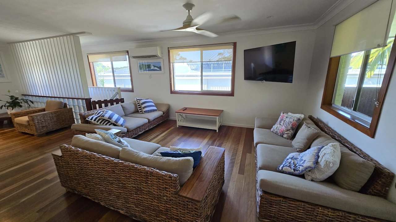 Furnished room in a share house