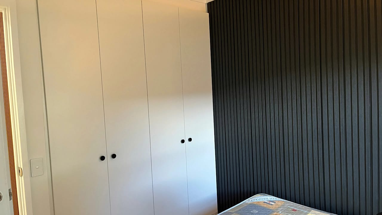 Room in a share house