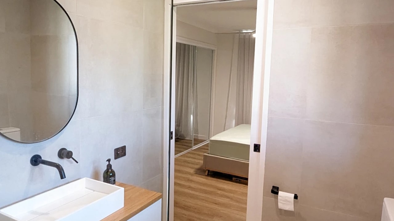 Room with ensuite in a share house