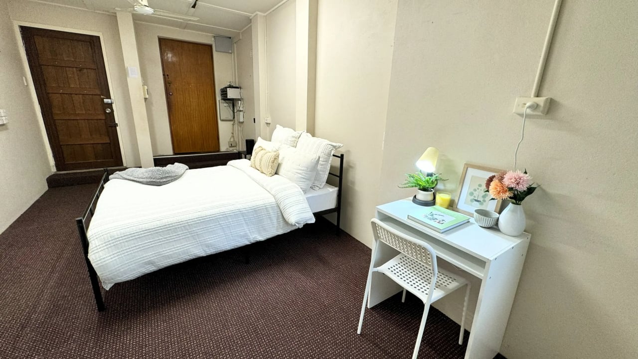 Furnished room in a share house
