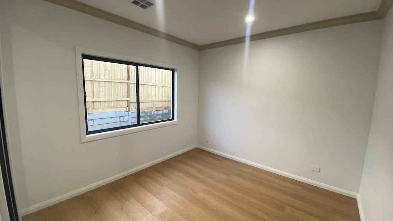 Unfurnished room in a share house