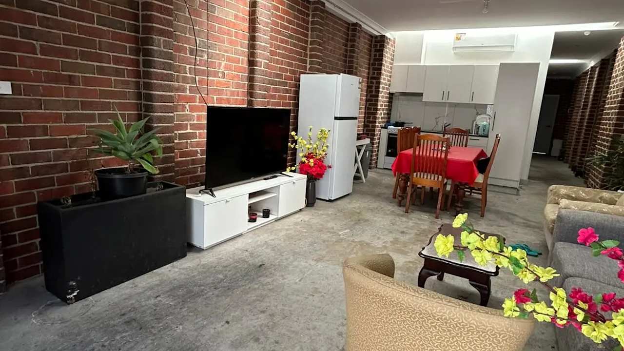 Furnished room in a share house
