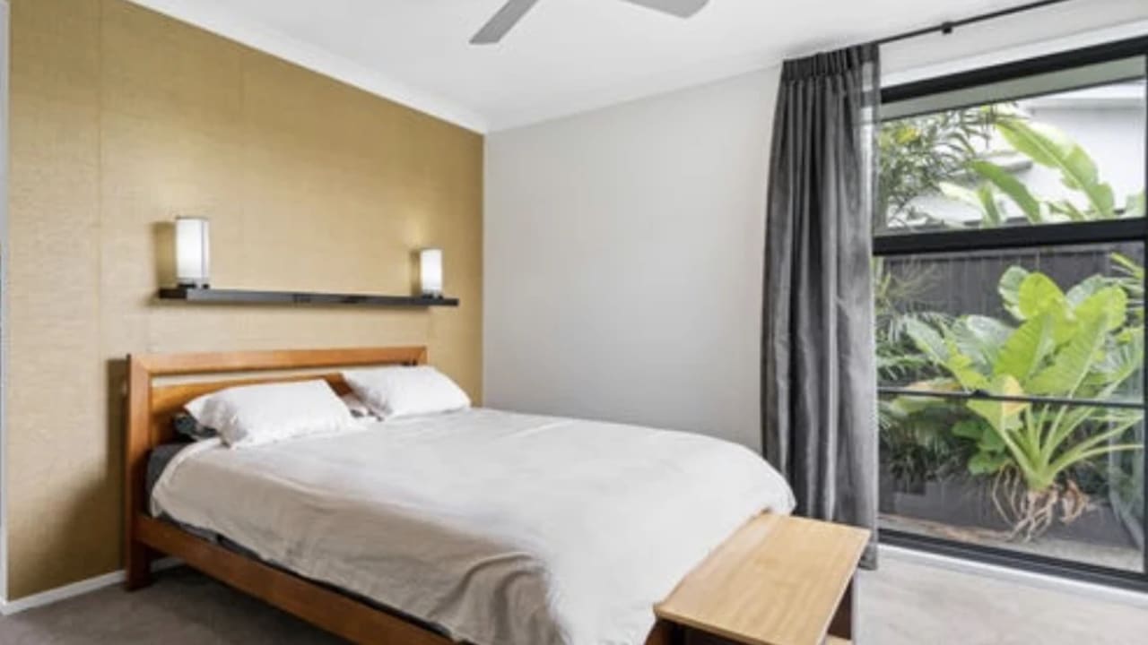Furnished room with own bathroom