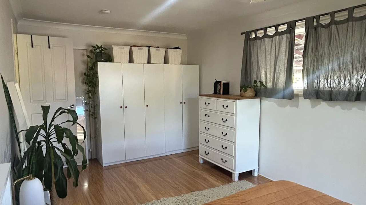 Unfurnished room in a share house