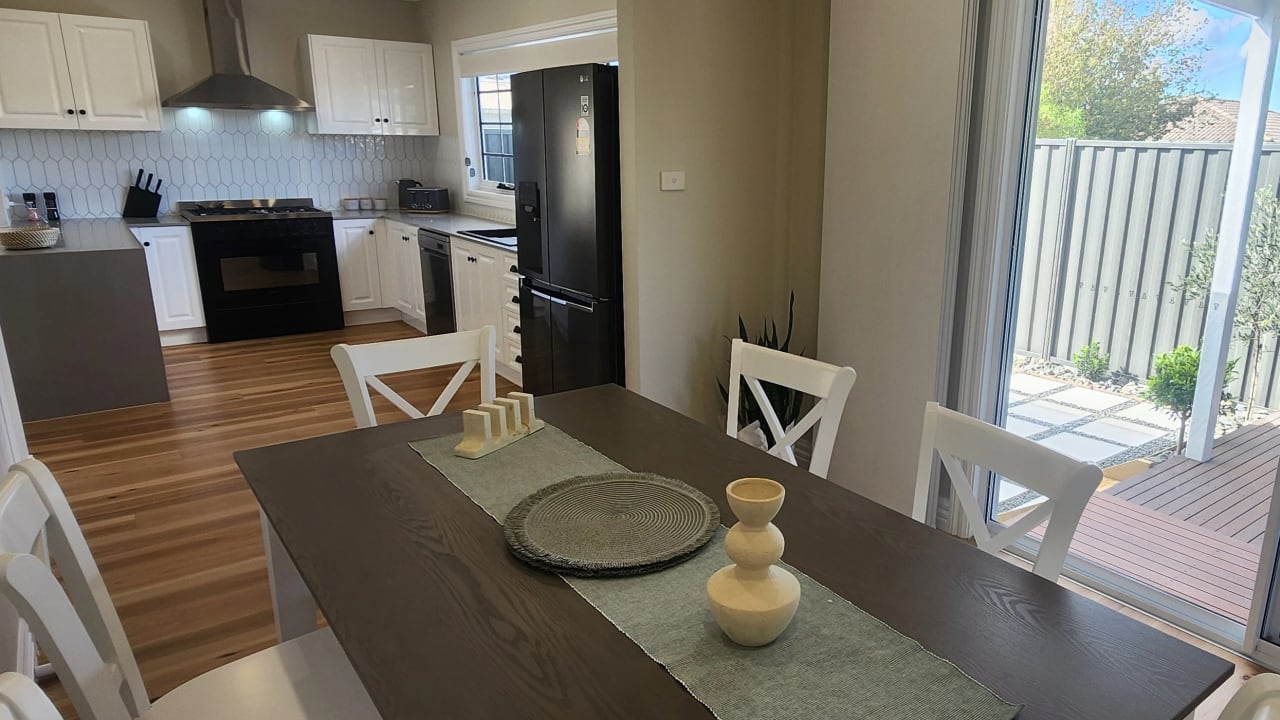 Room in a share house