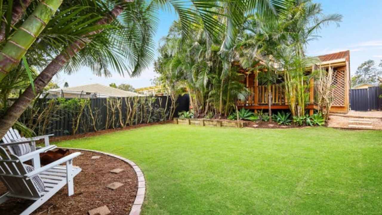 Whole property with 2 rooms for rent