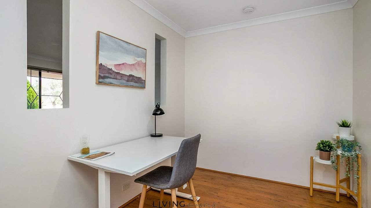 Furnished room in a share house