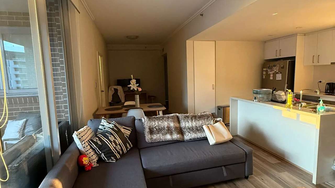 Furnished room in a flatshare