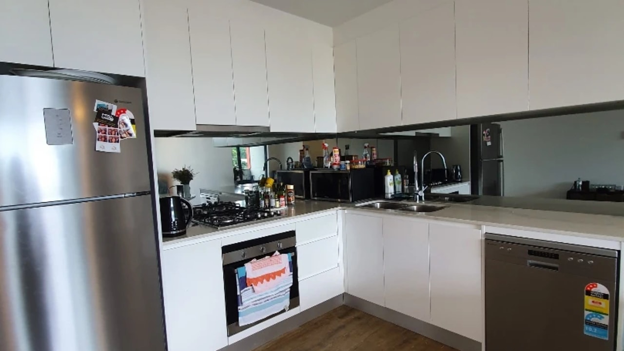Whole property with 2 rooms for rent