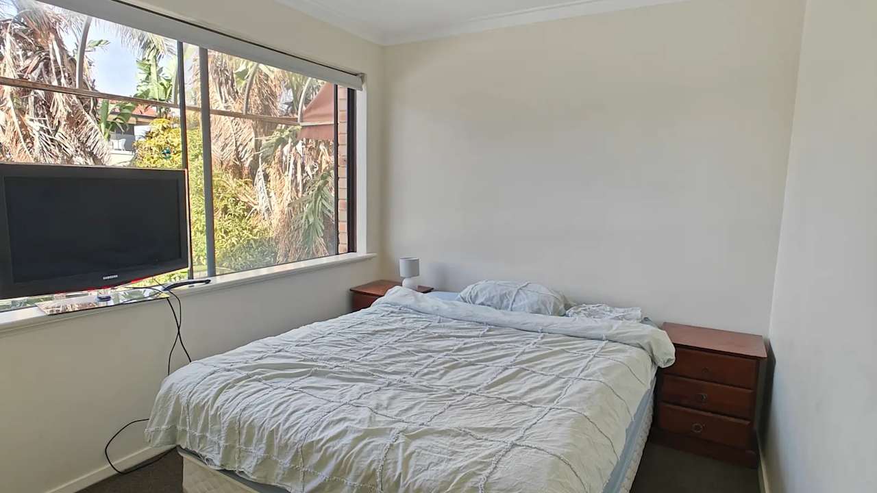 Room in a share house