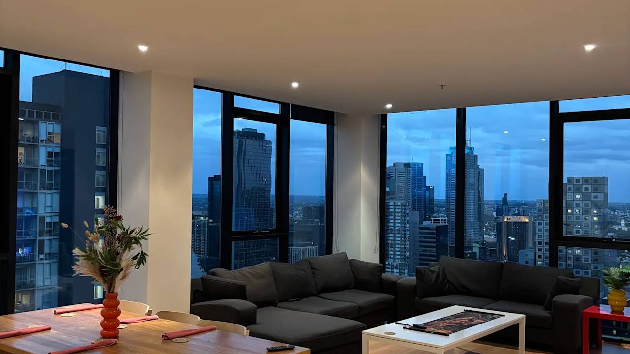 Furnished room with ensuite in a flatshare