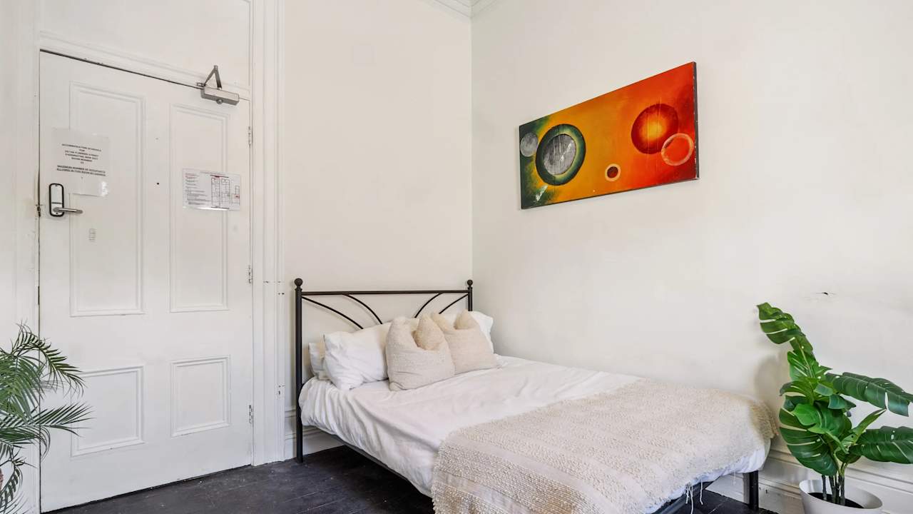 Furnished room in a share house