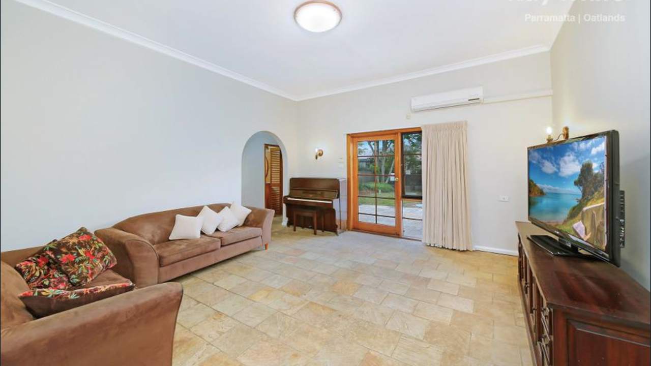Furnished room with ensuite in a share house