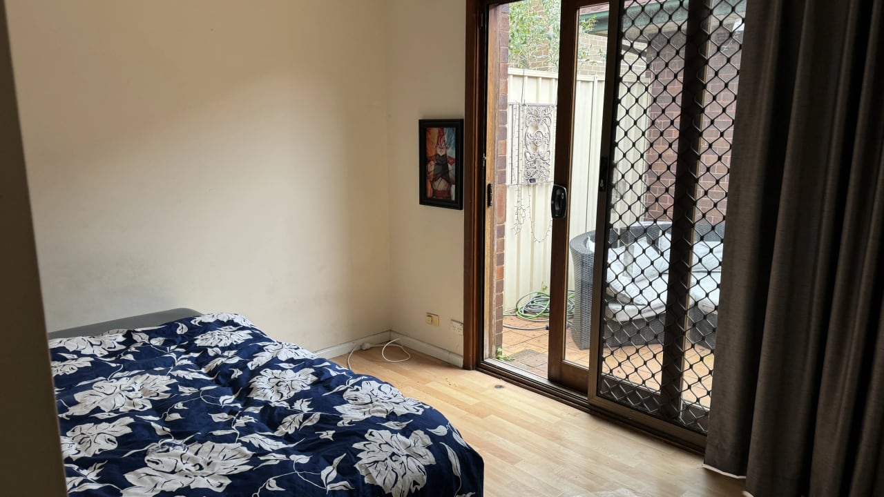 Furnished room in a share house