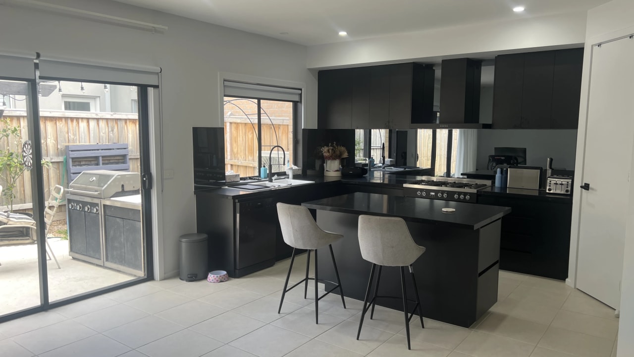 Unfurnished room in a share house
