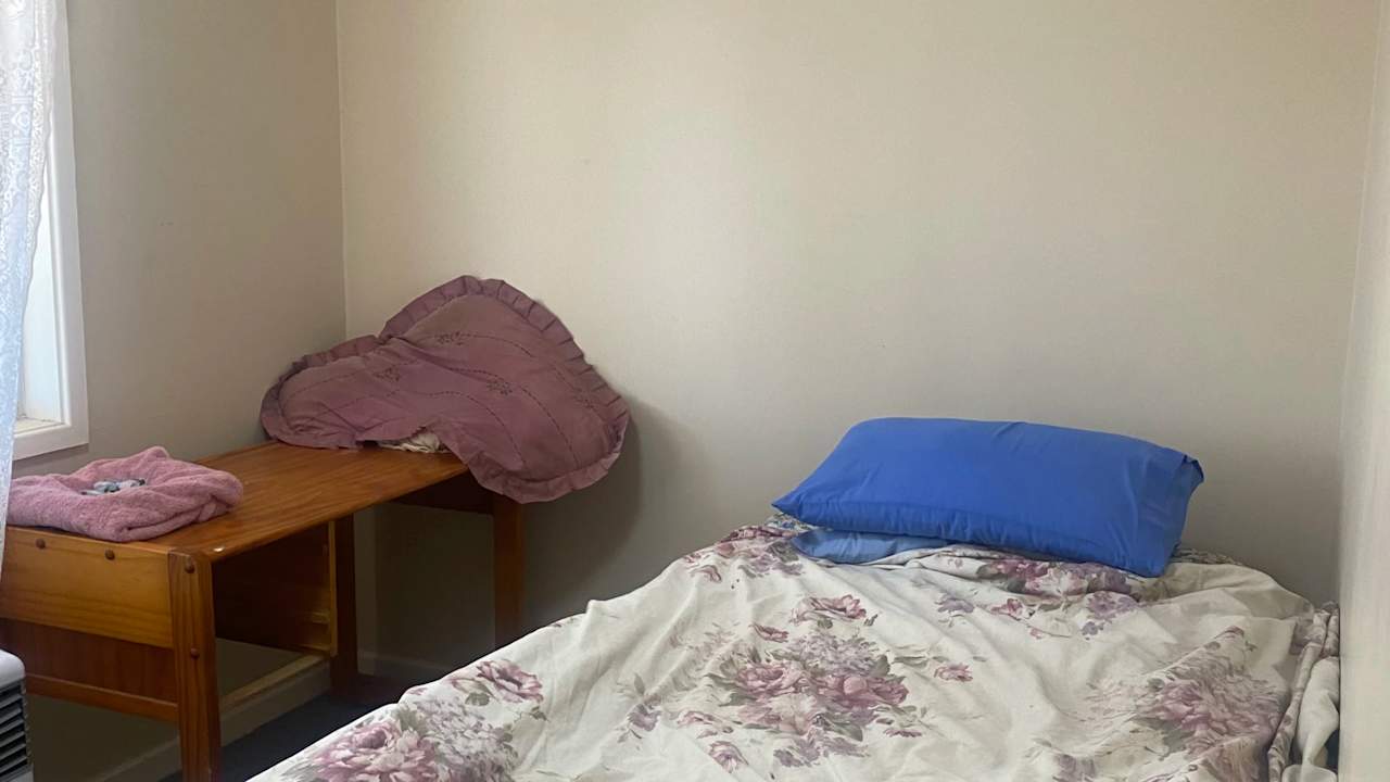 Room in a share house