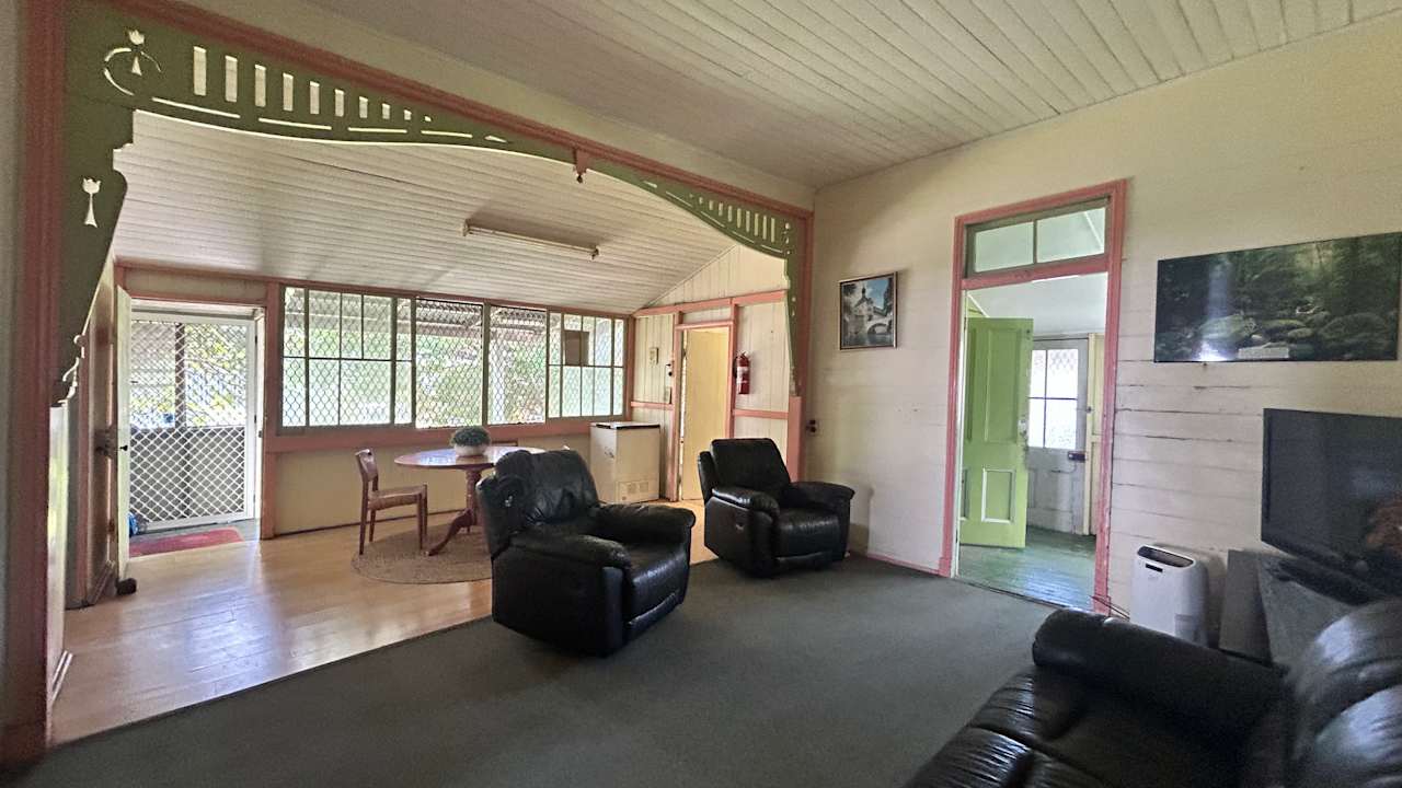 Furnished room in a share house