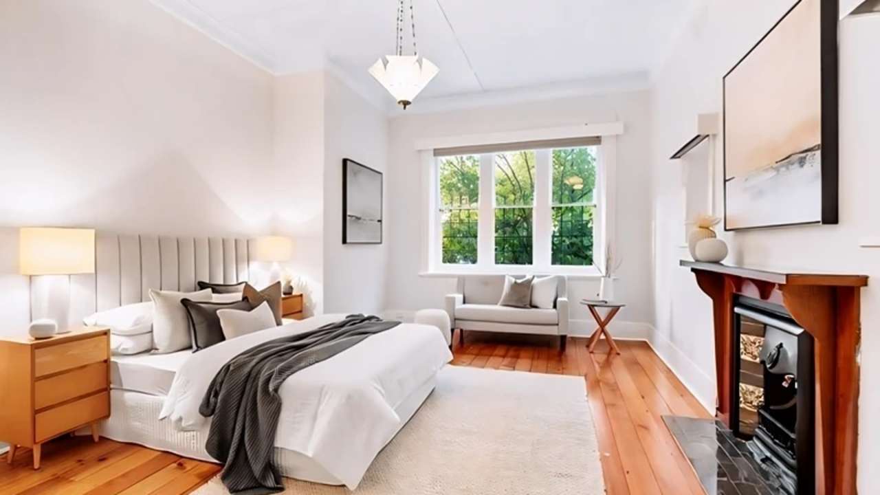 Furnished room in a share house