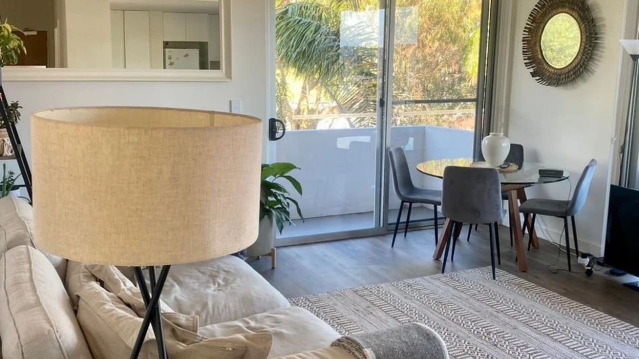 Unfurnished room in a flatshare