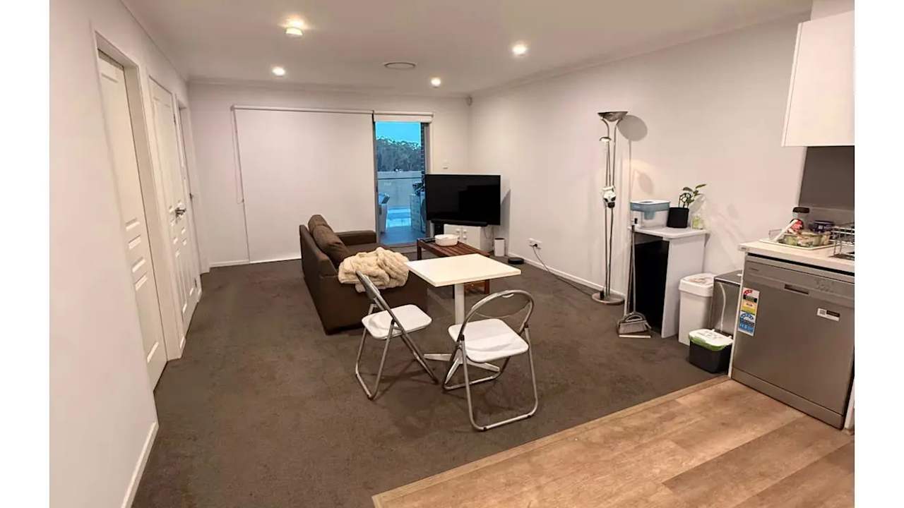 Furnished room in a share house